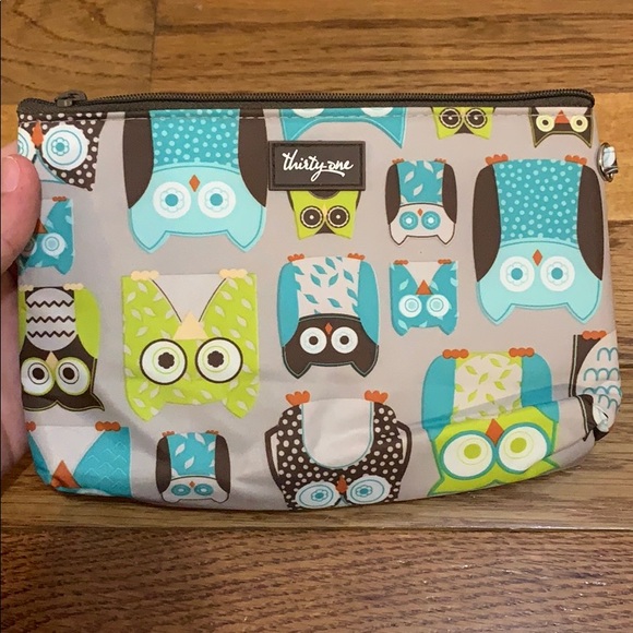 Thirty-One zipper pouch - Picture 2 of 2